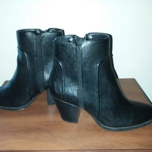 Simply Vera Vera Wang Boots